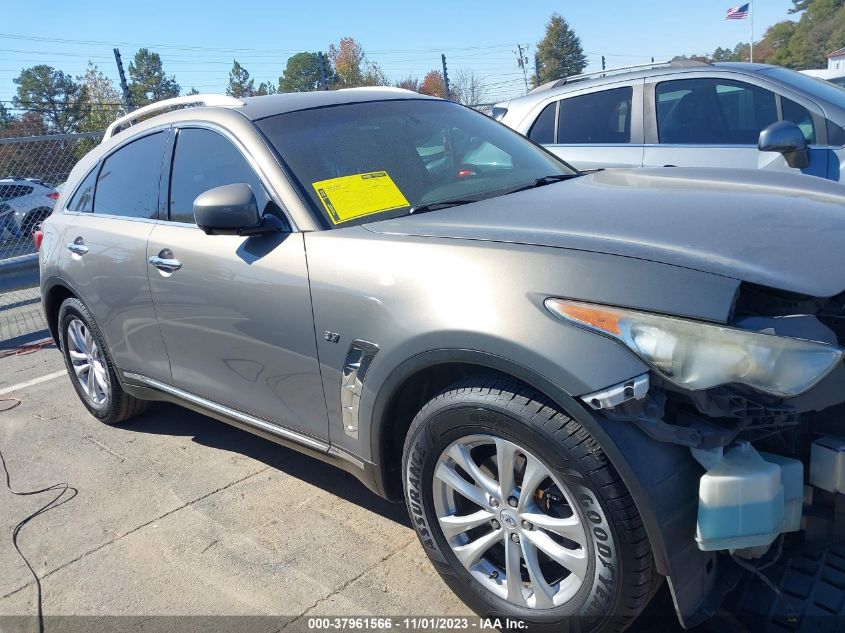 2015 INFINITI QX70 - JN8CS1MU6FM381739