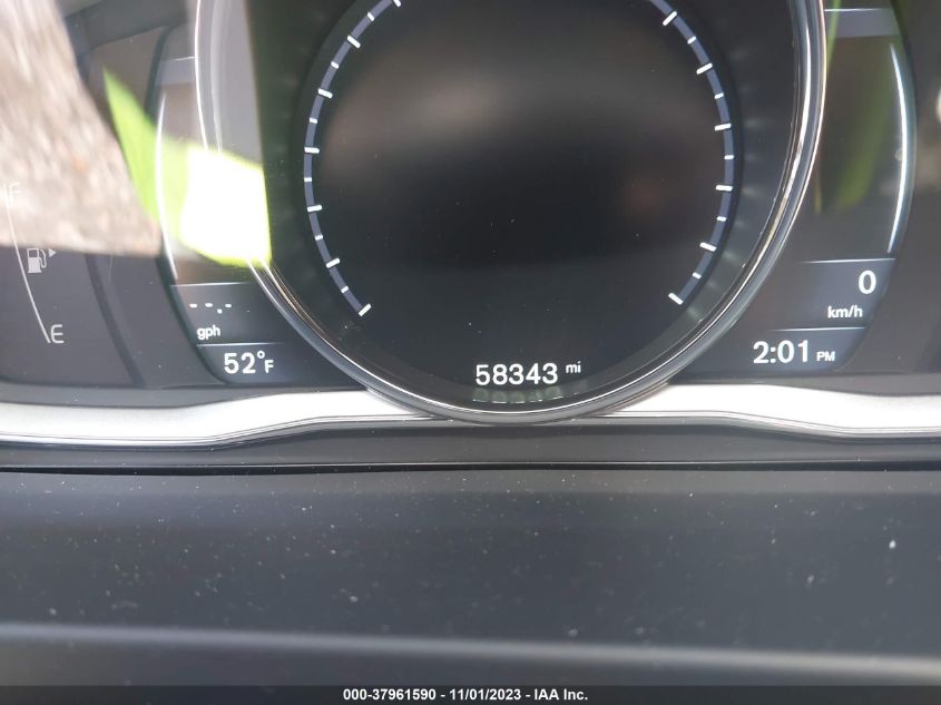 2016 VOLVO V60 CROSS COUNTRY T5 YV4612HK2G1006229