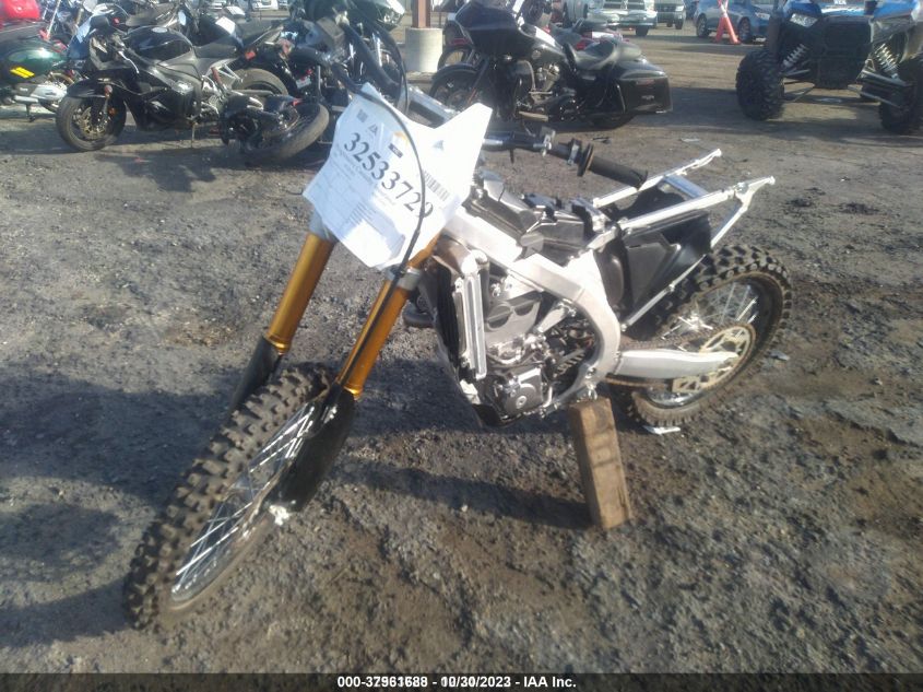 2020 SUZUKI RM-Z450 JS1DZ11C4L7100419