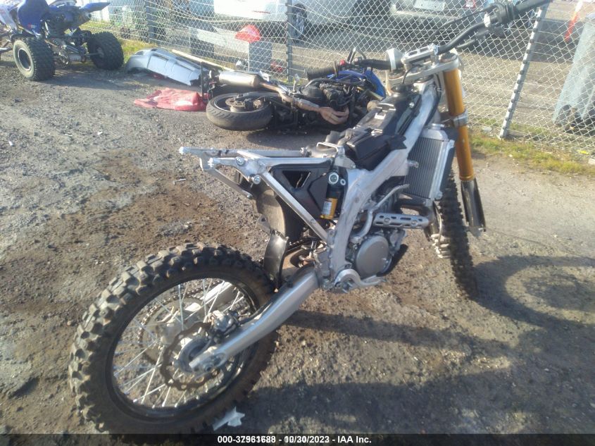 2020 SUZUKI RM-Z450 JS1DZ11C4L7100419