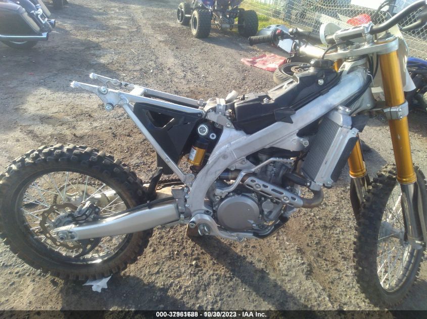 2020 SUZUKI RM-Z450 JS1DZ11C4L7100419