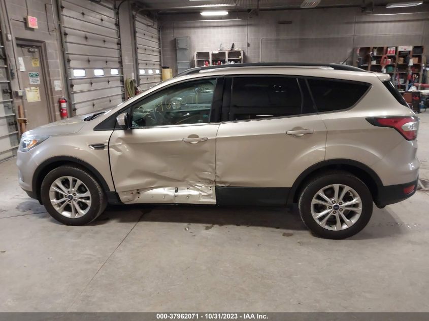 2017 FORD ESCAPE SE - 1FMCU0GDXHUB57450