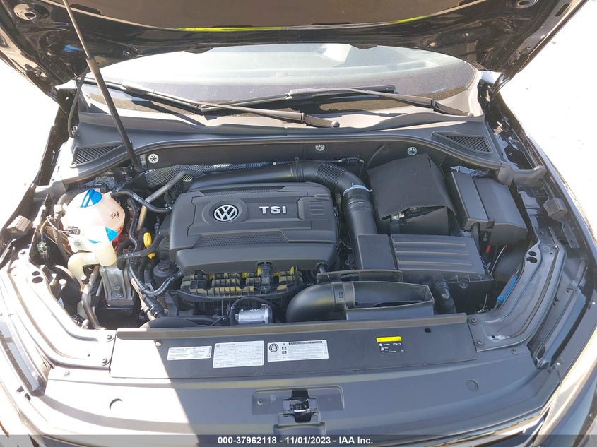 VIN 1VWAT7A35HC025268 2017 VOLKSWAGEN PASSAT 1.8T S
