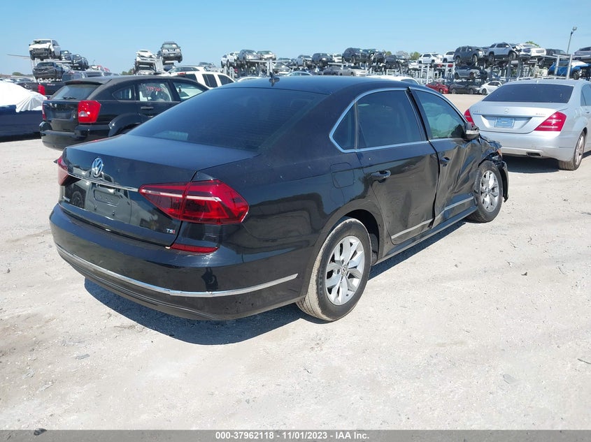 VIN 1VWAT7A35HC025268 2017 VOLKSWAGEN PASSAT 1.8T S