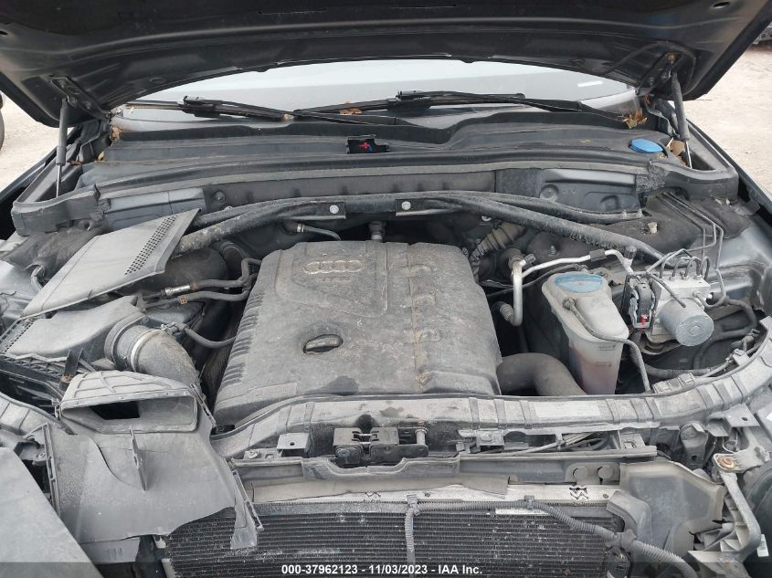 2017 AUDI Q5 PREMIUM - WA1C2AFPXHA095474