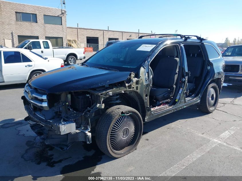 2017 TOYOTA HIGHLANDER LE - 5TDBZRFH3HS393985