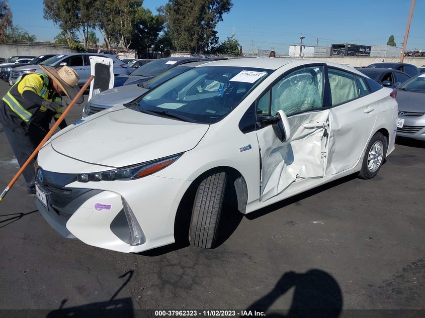 VIN JTDKARFP3L3136396 2020 TOYOTA PRIUS PRIME LE/XLE/LIMITED