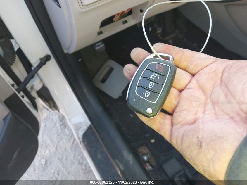 2018 HYUNDAI TUCSON LIMITED/SPORT AND ECO/SE - KM8J3CA44JU782677