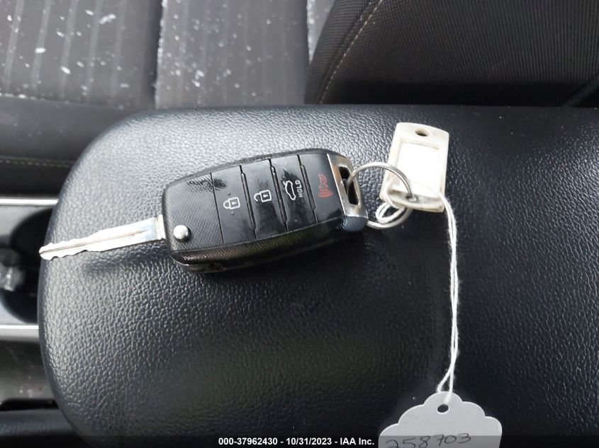 2017 KIA FORTE LX/S - 3KPFL4A78HE121298