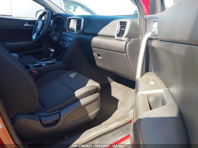VIN KNDPM3AC3M7903463 2021 KIA SPORTAGE LX