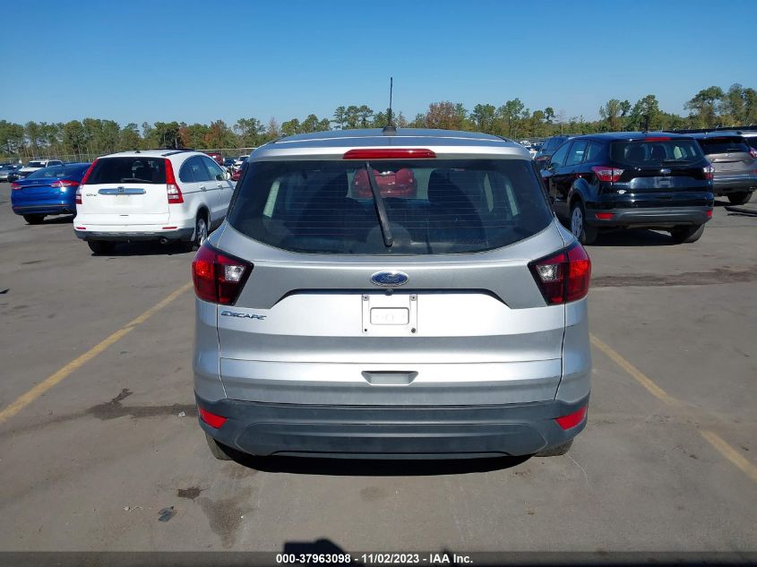 2019 FORD ESCAPE S - 1FMCU0F71KUA88313