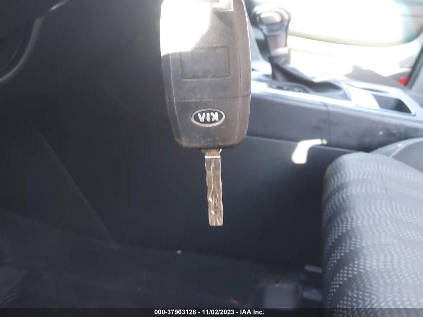 2019 KIA SPORTAGE LX - KNDPMCAC9K7548361