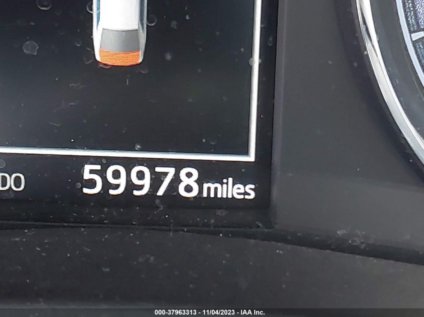 2019 TOYOTA COROLLA L/LE/XLE/SE/XSE - 2T1BURHE5KC197788