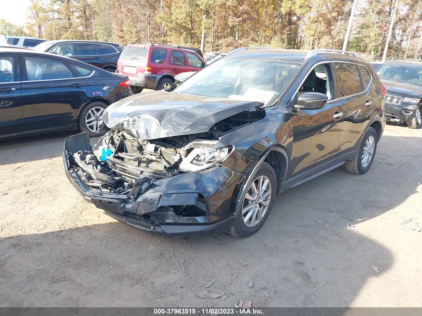 VIN KNMAT2MVXHP575724 2017 NISSAN ROGUE S/SV
