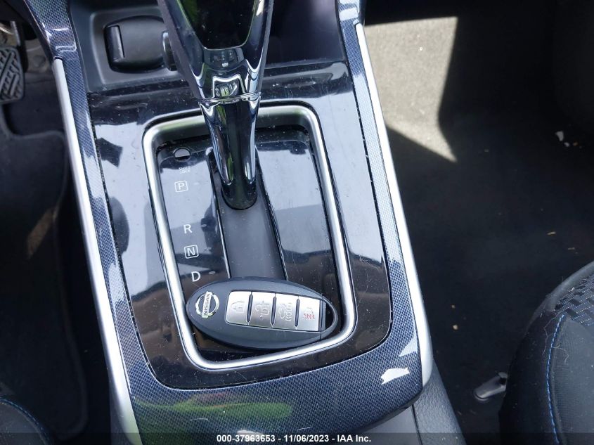 2017 NISSAN SENTRA SR - 3N1AB7AP3HY363609