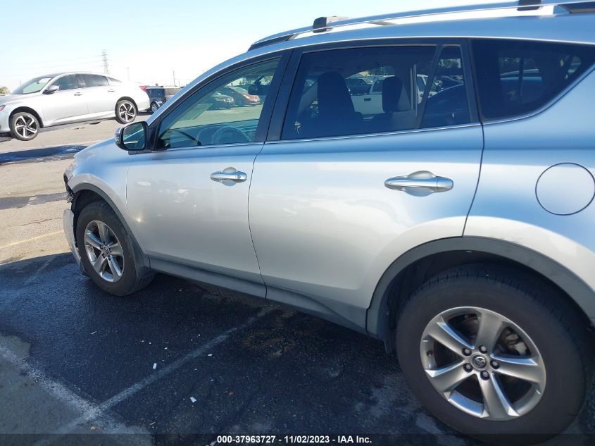 2015 TOYOTA RAV4 XLE - JTMWFREV6FD079712