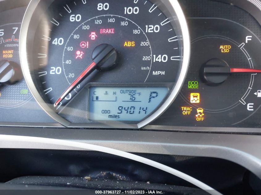 2015 TOYOTA RAV4 XLE - JTMWFREV6FD079712