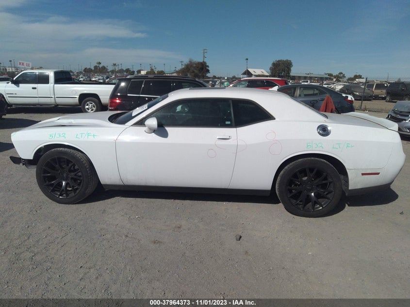 VIN 2C3CDZAG1JH258143 2018 DODGE CHALLENGER SXT PLUS