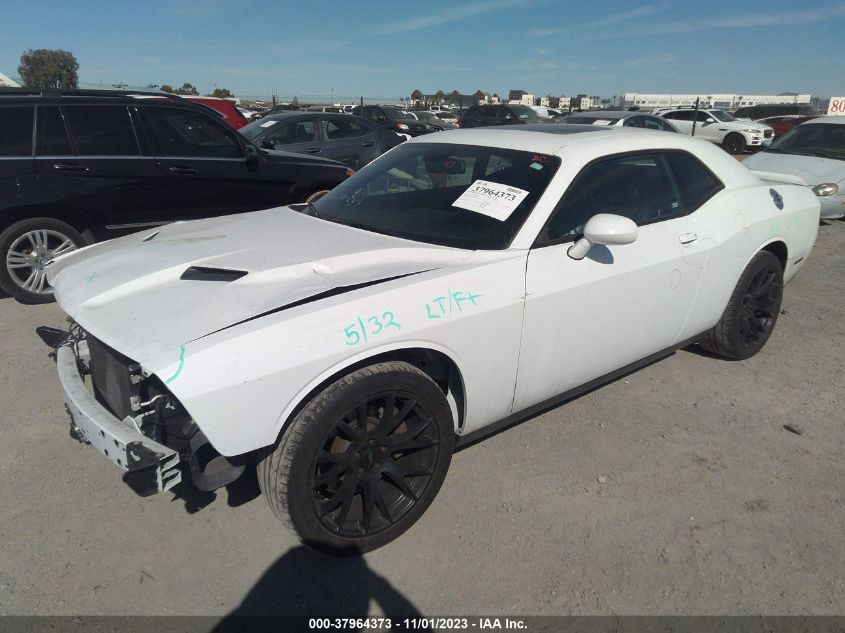 VIN 2C3CDZAG1JH258143 2018 DODGE CHALLENGER SXT PLUS