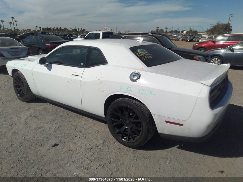 VIN 2C3CDZAG1JH258143 2018 DODGE CHALLENGER SXT PLUS