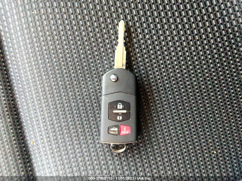 2013 MAZDA MAZDA3 I SPORT - JM1BL1UP8D1824597