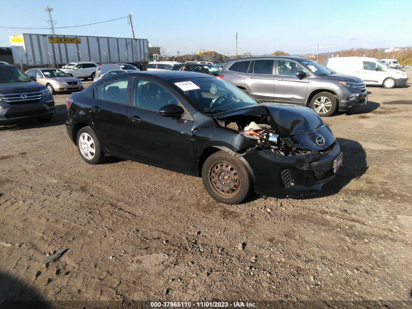 2013 MAZDA MAZDA3 I SPORT - JM1BL1UP8D1824597