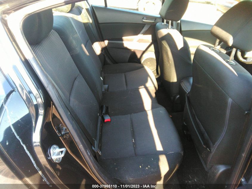 2013 MAZDA MAZDA3 I SPORT - JM1BL1UP8D1824597