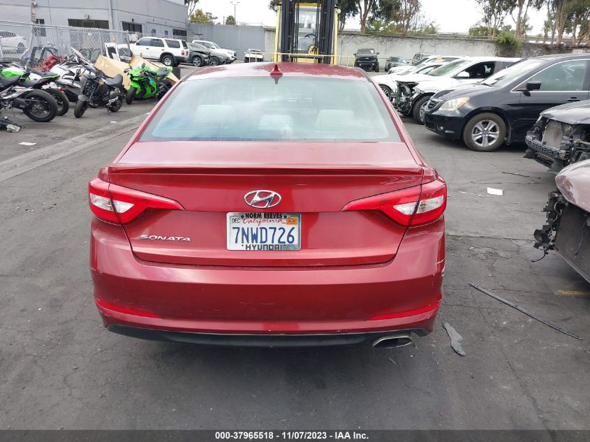 2015 HYUNDAI SONATA 2.4L SE - 5NPE24AF4FH258429