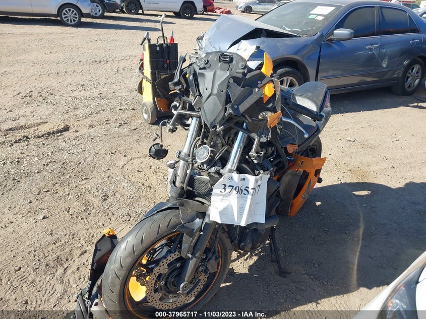 VIN JKAEXEK13KDA29943 2019 KAWASAKI EX650 F