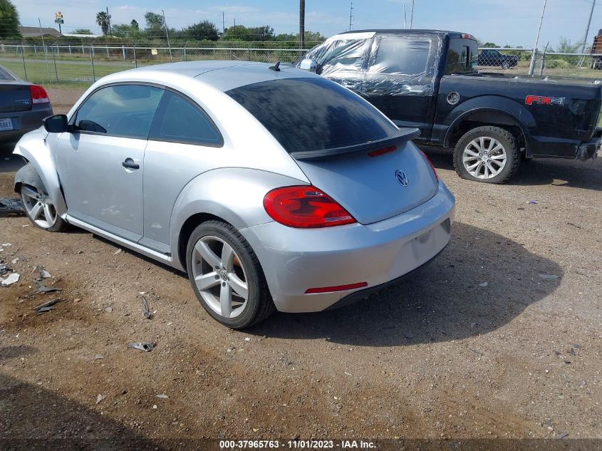 2014 VOLKSWAGEN BEETLE COUPE 2.5L ENTRY 3VWFP7AT8EM629532