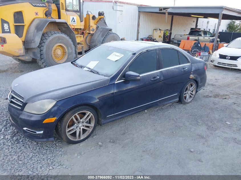 2014 MERCEDES-BENZ C 250 SPORT/LUXURY WDDGF4HB6EA930972