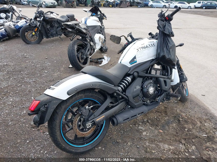 VIN JKAENEC11MDA03946 2021 KAWASAKI EN650 C