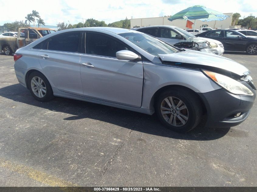 2013 HYUNDAI SONATA GLS - 5NPEB4AC6DH571839