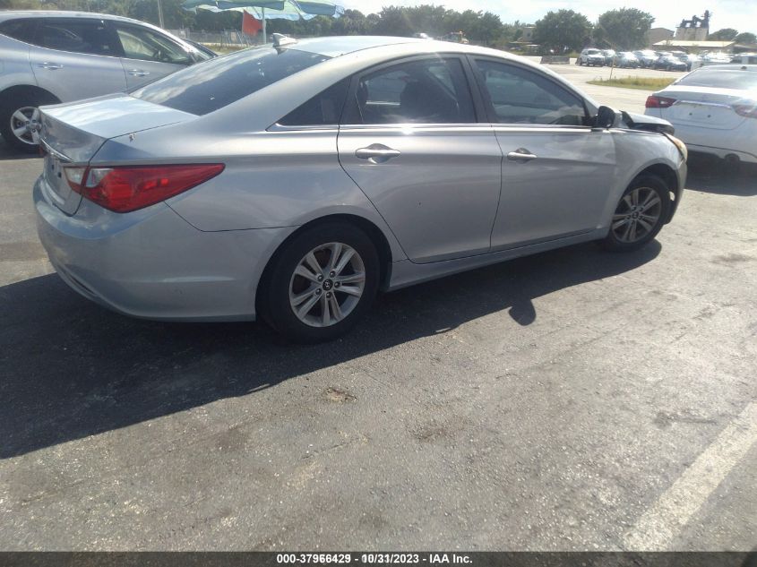 2013 HYUNDAI SONATA GLS - 5NPEB4AC6DH571839