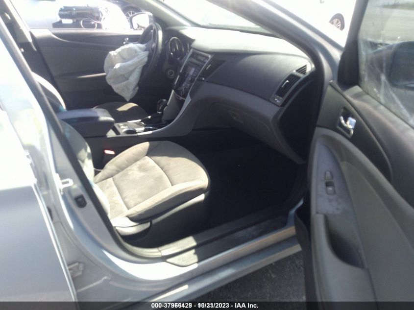 2013 HYUNDAI SONATA GLS - 5NPEB4AC6DH571839