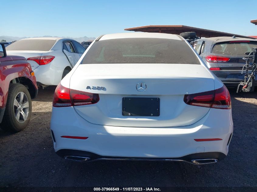 2019 MERCEDES-BENZ A 220 WDD3G4EB5KW031471