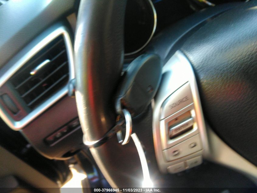2015 NISSAN ROGUE SV - KNMAT2MV4FP520800