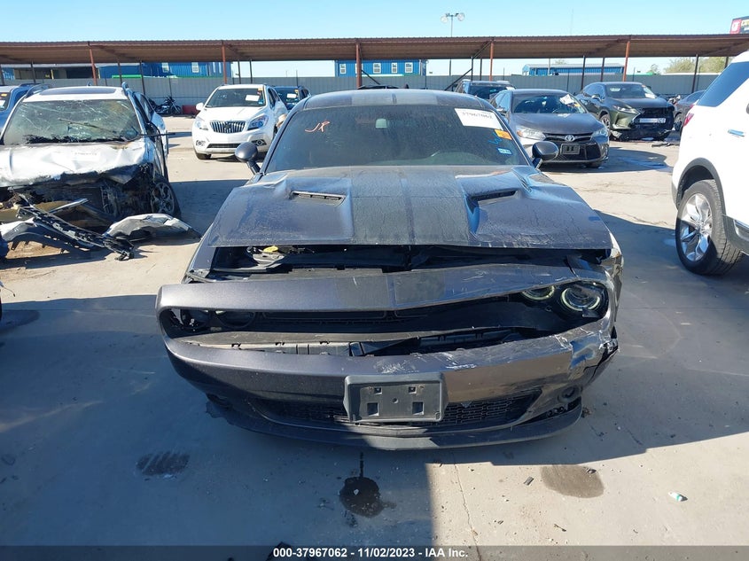 VIN 2C3CDZAG6JH314562 2018 DODGE CHALLENGER SXT PLUS