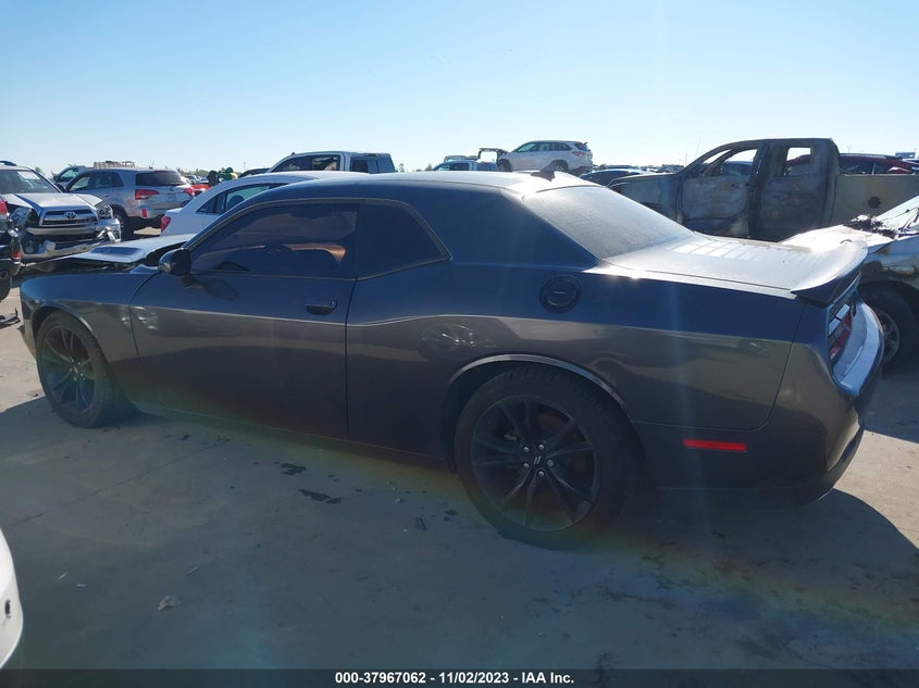 VIN 2C3CDZAG6JH314562 2018 DODGE CHALLENGER SXT PLUS