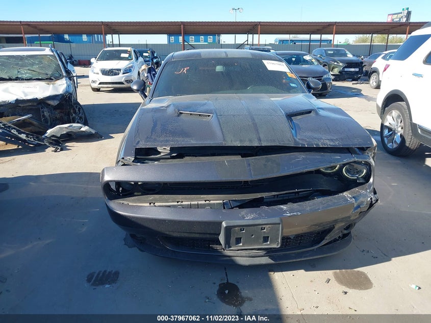 VIN 2C3CDZAG6JH314562 2018 DODGE CHALLENGER SXT PLUS
