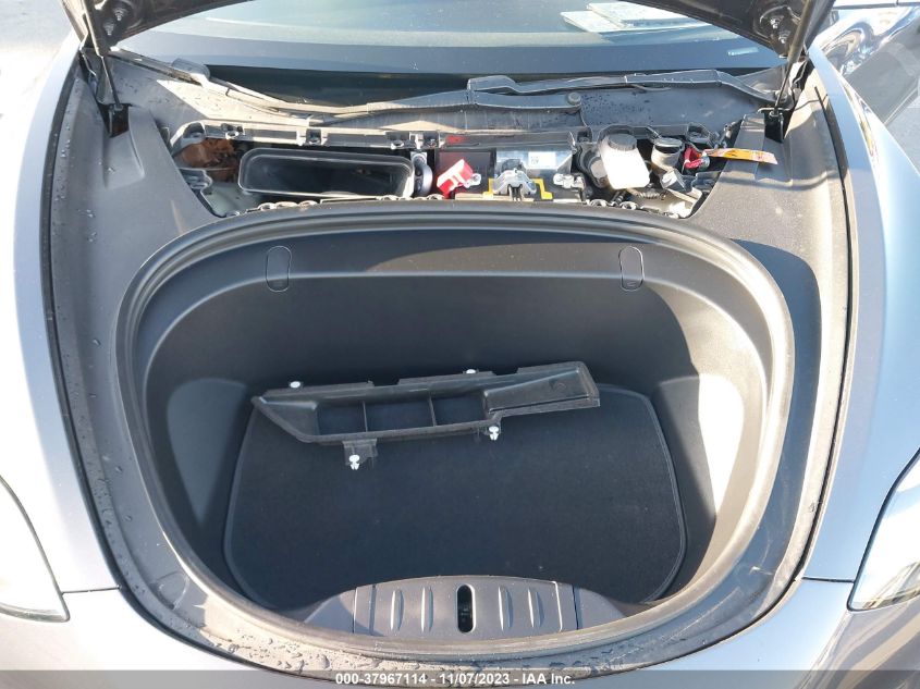 VIN 5YJ3E1EB6JF147277 2018 TESLA MODEL 3 LONG RANGE