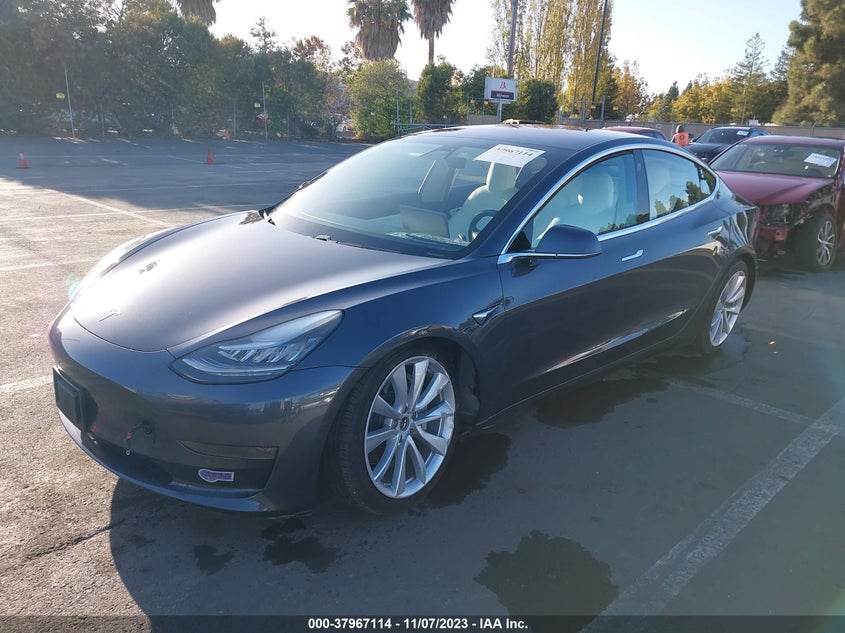VIN 5YJ3E1EB6JF147277 2018 TESLA MODEL 3 LONG RANGE