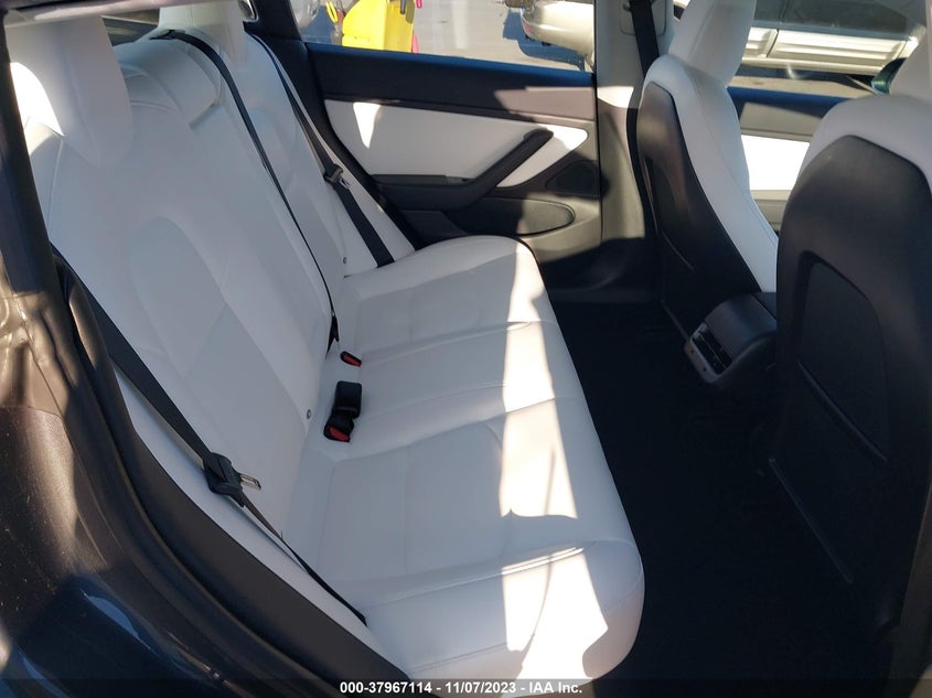 VIN 5YJ3E1EB6JF147277 2018 TESLA MODEL 3 LONG RANGE