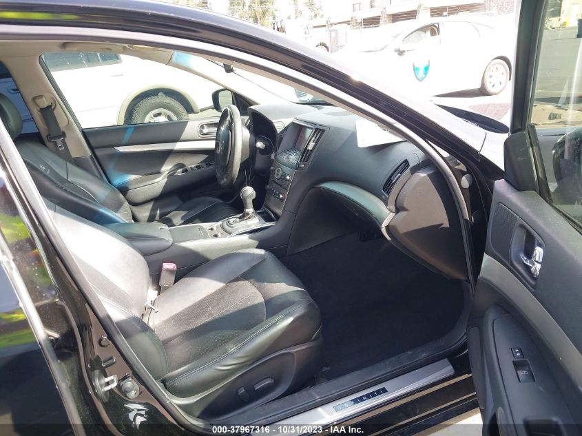 2013 INFINITI G37 JOURNEY - JN1CV6AP6DM723916