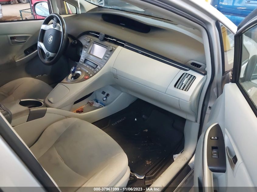 2013 TOYOTA PRIUS TWO - JTDKN3DU0D0346676
