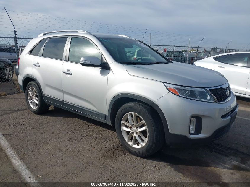 2014 KIA SORENTO LX - 5XYKT3A60EG529373