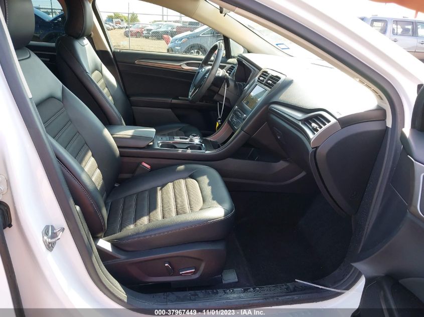 2017 FORD FUSION SE - 3FA6P0H78HR379029