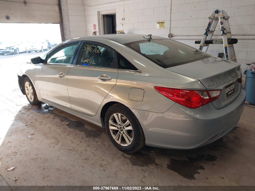 2013 HYUNDAI SONATA GLS - 5NPEB4AC2DH516644