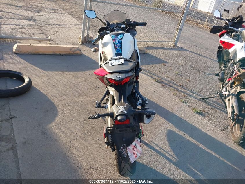 2016 YAMAHA YZFR3 MH3RH06Y5GK014487