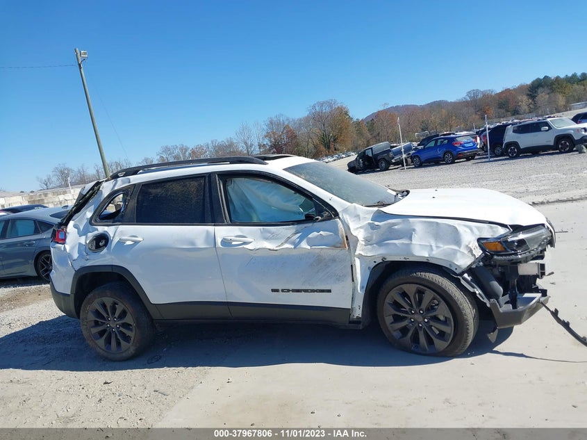 VIN 1C4PJLMX1MD145468 2021 JEEP CHEROKEE LATITUDE LUX